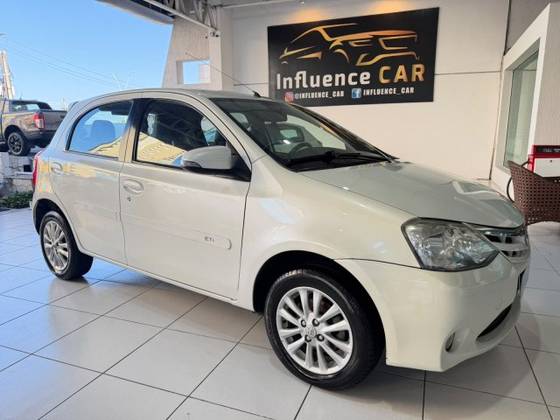 TOYOTA ETIOS 1.5 XLS 16V FLEX 4P MANUAL TOYOTA ETIOS 1.5 XLS 16V FLEX 4P MANUAL